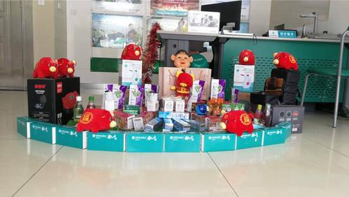 活动礼品展示,活动礼品展示图片,我的农资店最近想搞促销活动,应该送些什么礼品给农户呢?礼品既得实用还得实惠?