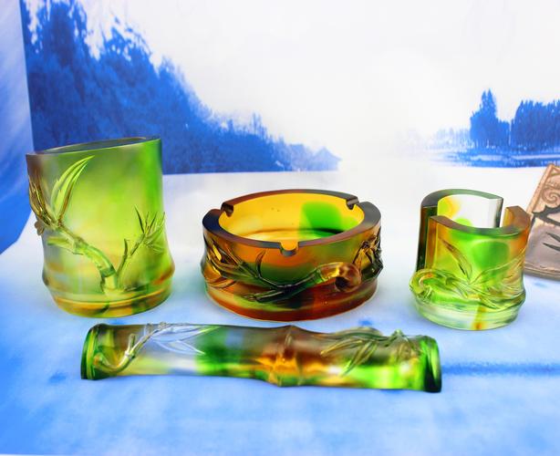 琉璃商务礼品,琉璃礼品图片大全,琉璃配件怎么搭配?