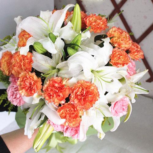 送老师花送什么花好，送老师花送什么花好送几朵，和老婆吵架了，想送花，要送什么花好呢？