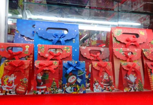 精品店礼品,精品店礼品店,礼品盒去哪买?