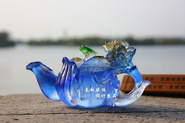 高档琉璃礼品，高档琉璃礼品摆件，琉璃锁是什么意思？