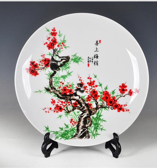 陶瓷纪念盘礼品，，想送高档瓷器类的礼品给朋友，有什么推荐？