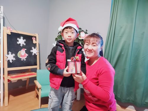 圣诞夜送什么给老师,圣诞夜送什么给老师好,圣诞节还要给幼儿园老师送礼物吗姐姐让我问问?