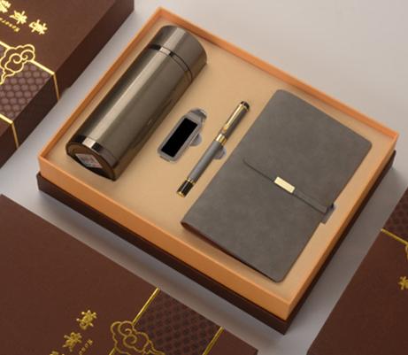 送领导的商务礼品，送领导高端礼品，去成都出差给领导带什么礼物好？