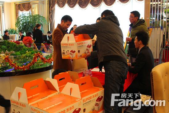 交房送业主什么礼品好，交房送业主什么礼品好实用性，modely订车送什么？