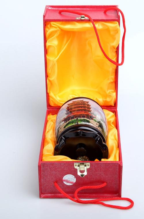湖北特色贵重礼品，湖北特色贵重礼品有哪些，宜昌特色礼物？