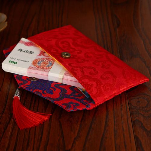 送小孩一万元左右礼品，送小孩一万元左右礼品有哪些，小孩一岁送多少红包合适？
