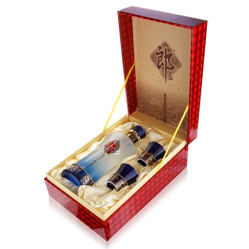 礼品酒里的礼品，，白酒里装什么奖有吸引力？