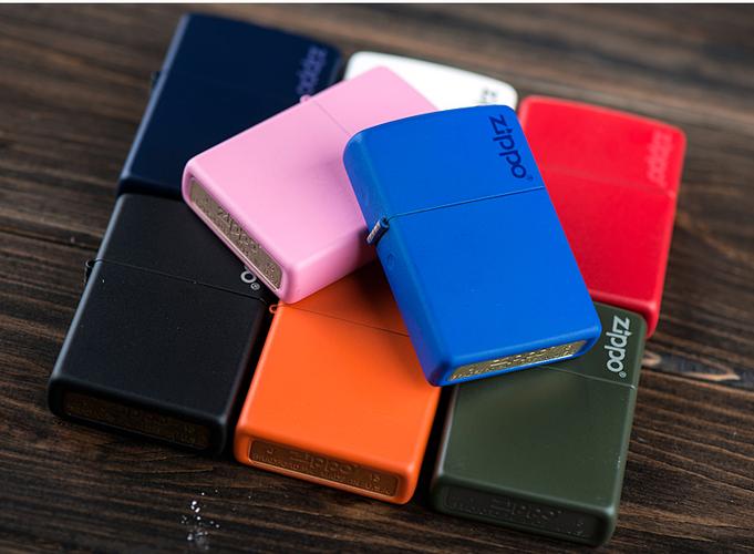 礼品zippo，礼品自拍杆，zippo最值得玩的机型？