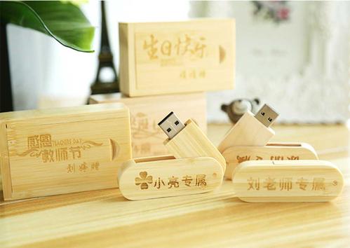 定制个性礼品，定制个性礼品u盘，个性偏男性化的女生该怎么送礼物？