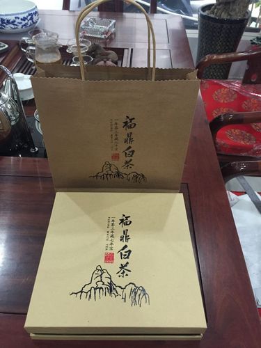 福建白茶礼品，福建白茶礼品盒图片，送人茶叶代表什么？