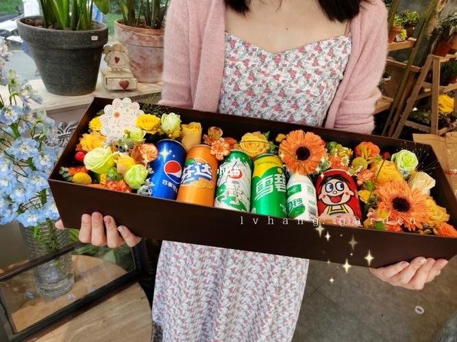 创意组合礼品，，饮料礼盒花束文案？