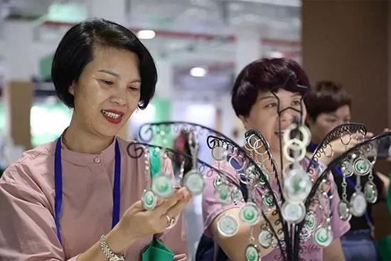 商贸智能礼品,智能化礼品,深圳玲琅贸易有限公司是做什么的?
