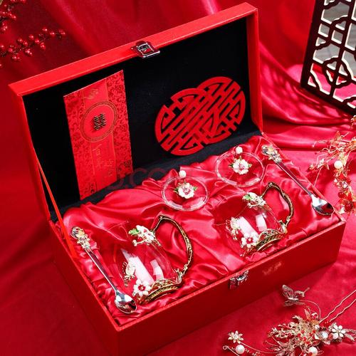 结婚活动礼品送什么，结婚活动礼品送什么好，结婚活动礼品送什么