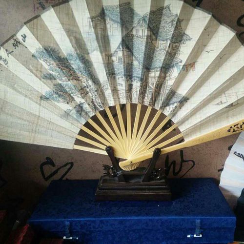 重庆礼品批发市场在哪里,,重庆哪里可以买到竹扇?