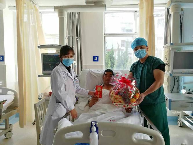 中年男人住院送什么礼品好，，领导住院送什么好？
