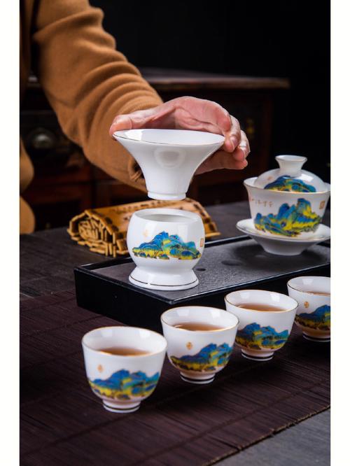 新年茶具礼品套装,新年茶具礼品套装图片,茶与茶具适合送人吗?