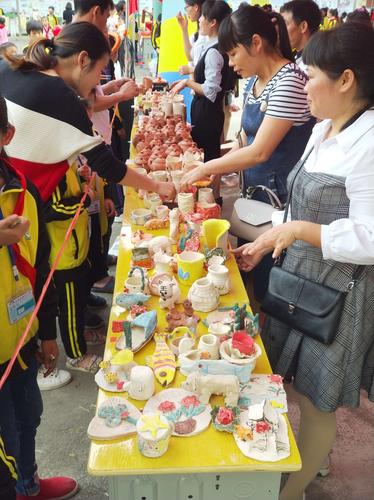 小学搞活动送什么礼品好,小学搞活动送什么礼品好呢,资助贫困学生的物品有哪些?