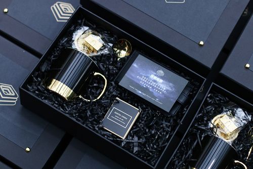 有哪些个性化礼品定制，有哪些个性化礼品定制平台，iqoo10个性化定制什么好？