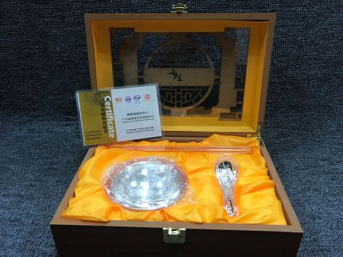 纯银礼品套装,纯银礼品套装图片,五十岁送银合适吗?