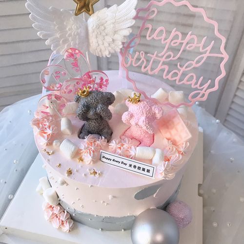 生日礼品蛋糕，生日礼品蛋糕图片，女朋友过生日，给她买什么，蛋糕，还是什么？