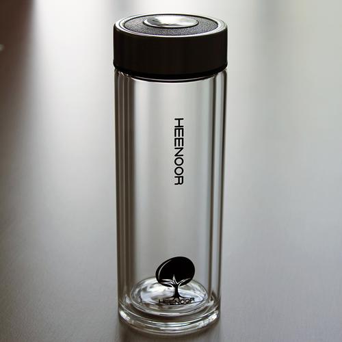 玻璃杯礼品商贸,玻璃礼品杯厂家,万象和希诺双层玻璃杯哪个好?
