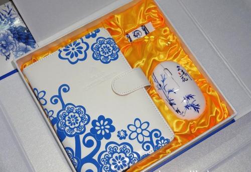 重庆青花礼品套装定做,重庆青花礼品套装定做厂家,重庆青花礼品套装定做