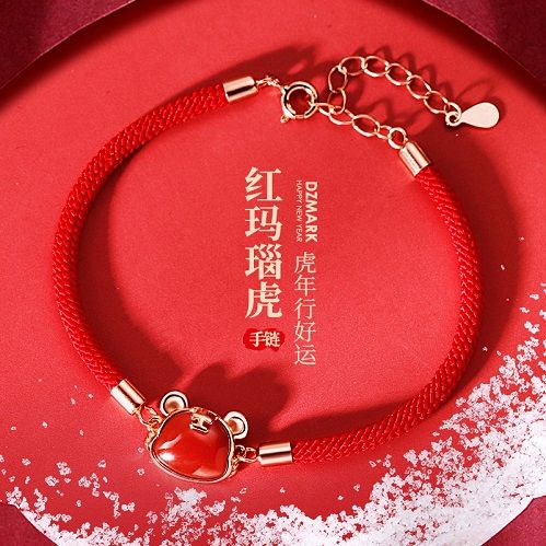 本命年买什么礼物,本命年买什么礼物最好,2022年是虎年本命年送什么礼物好?