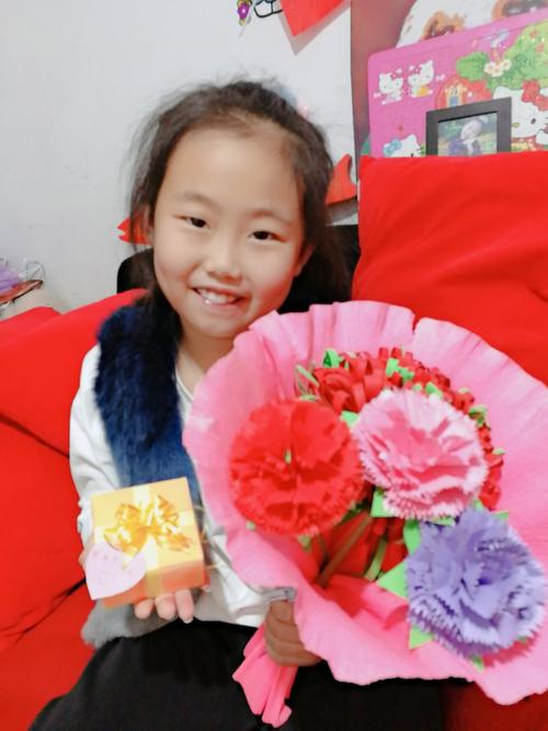 什么礼物适合送给妈妈,什么礼物适合送给妈妈手工,送给妈妈有哪些礼物合适?