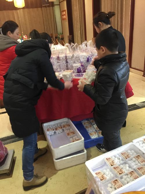 员工福利礼品企业,员工福利礼品怎么做账,公司元宵节发什么福利给员工好?