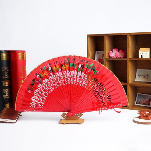 节日礼品发放的意义,节日礼品发放的意义是什么,扇子做礼物送人有什么含义?