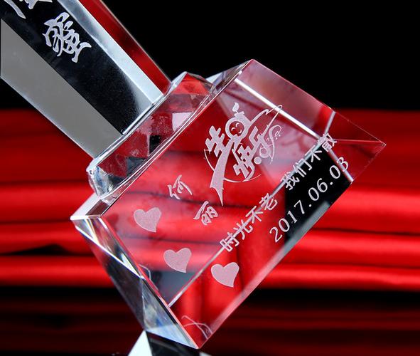 结婚给老公送什么礼物,结婚给老公送什么礼物好,结婚第一年给老公送什么生日礼物?
