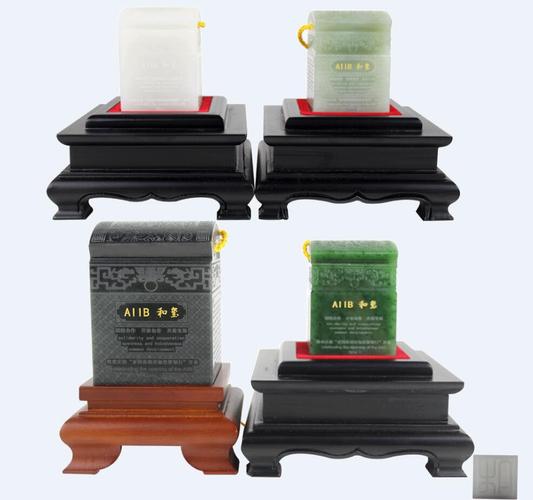 国礼品珍藏品,国礼珍藏现在值多少钱,送给大班毕业小朋友的手工礼物?