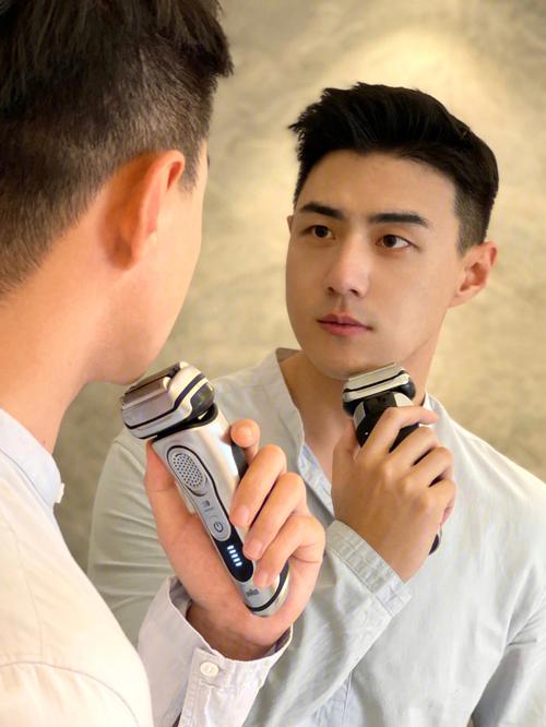男礼物送什么好处,男礼物送什么好处最好,送男生一个剃须刀有什么含义?