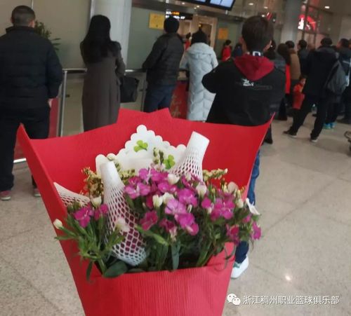 接机最适合送什么礼物，接机最适合送什么礼物呢，去机场接人送什么礼物好？