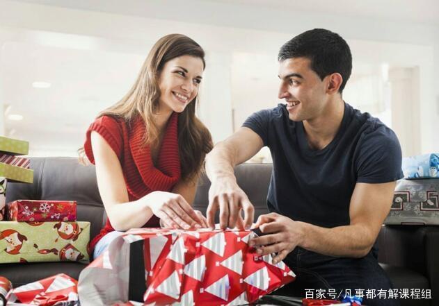 不收礼物的女情人好吗,女人从来不收情人的礼物,给女网友发红包,她不收,是什么意思啊?