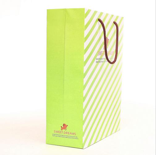 绿色纸质手提礼品代,绿色礼品袋,礼品袋手提袋有哪些不同的材质?