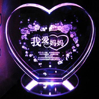 女友妈妈送什么礼物好,女友妈妈送什么礼物好呢,女朋友母亲摔伤了如何安慰让她能好受一点?