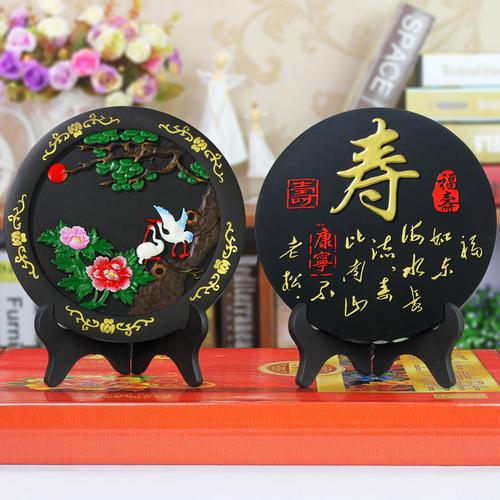 老人喜欢什么生日礼物，老人喜欢什么生日礼物手工，长辈生日送什么礼物？
